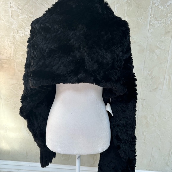 NWT Black Rabbit Cape 180 x 50" - Picture 7 of 7
